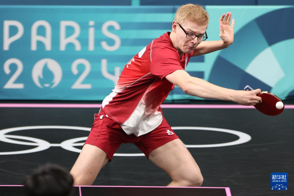 体育英超：费尔南德斯双响 切尔西3-2险胜布莱顿