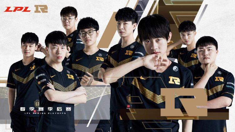 特别是在篮 特别是在篮